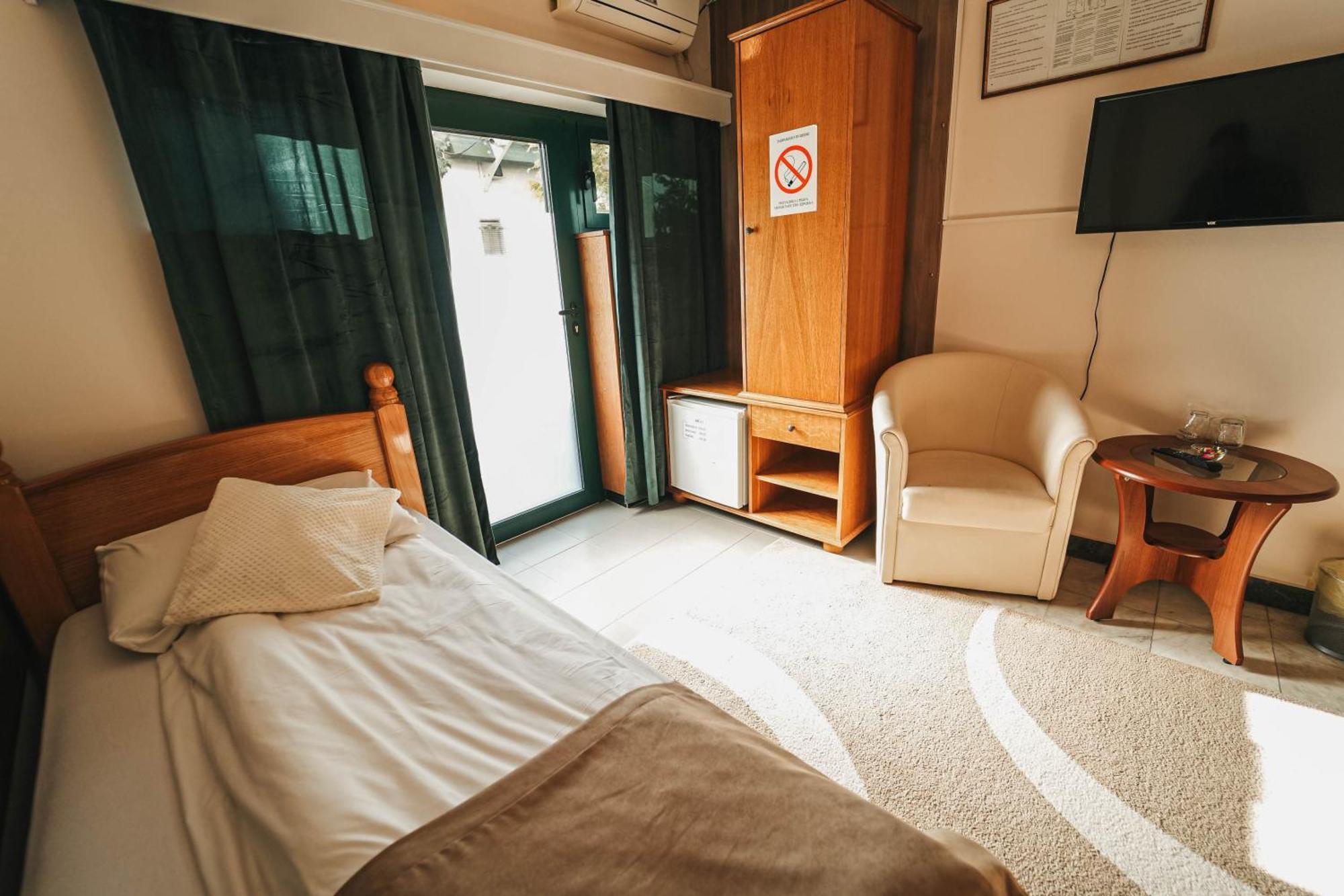 B&B Passage Сремска-Митровица Экстерьер фото